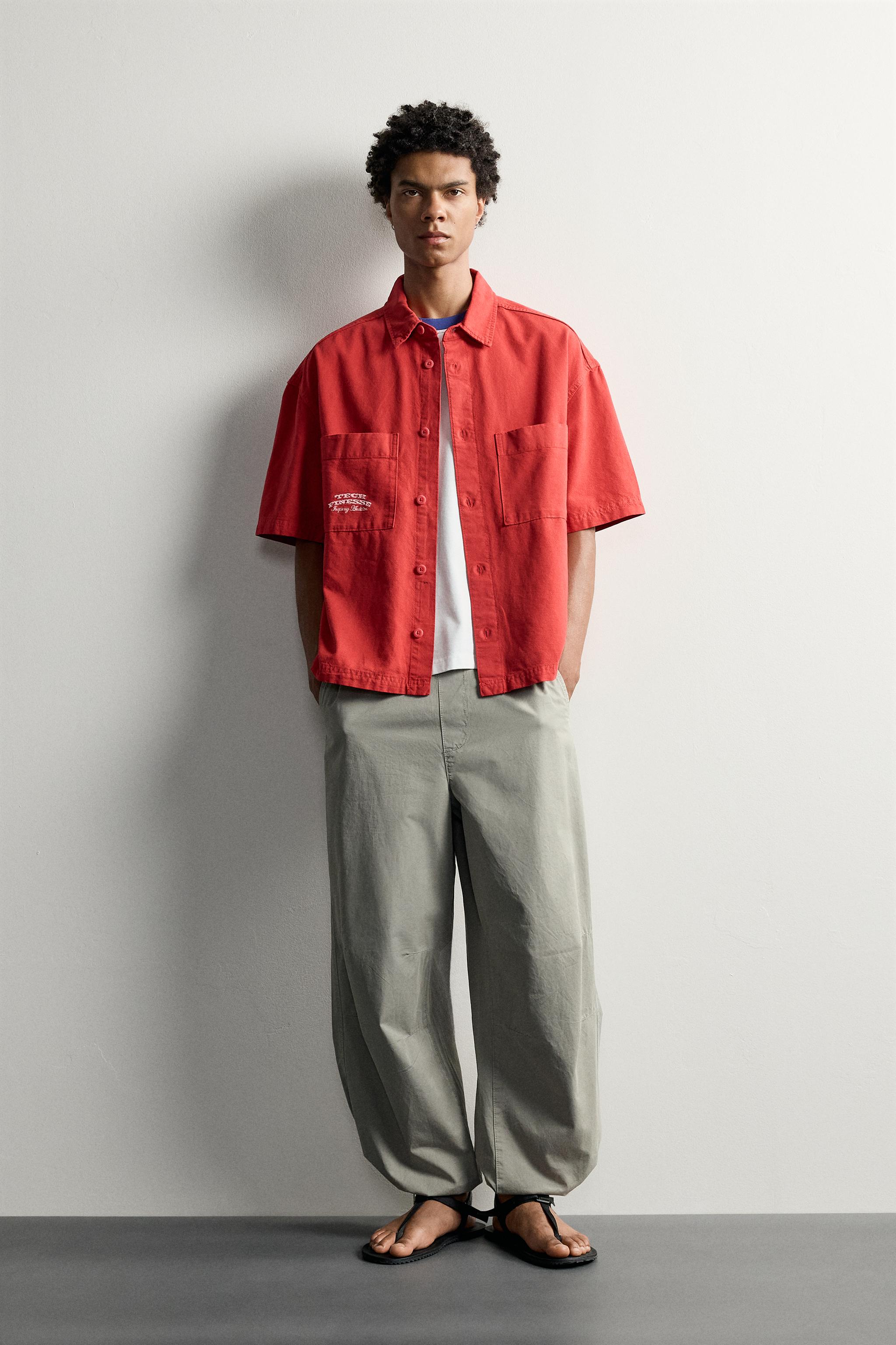 RELAXED FIT CONTRAST TEXT SHIRT